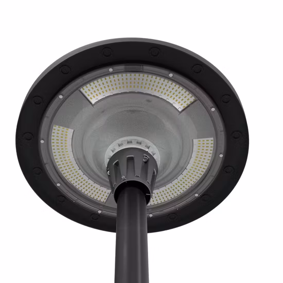 Lâmpada de jardim com iluminação solar brilhante que muda de cor