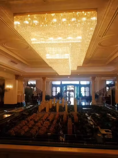 Art Streamer Lustre em formato irregular Não padrão Lobby de hotel Hall de banquetes Iluminação decorativa